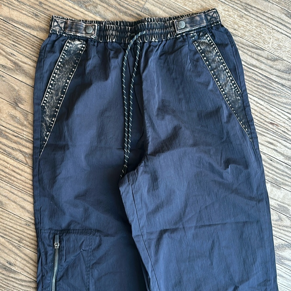 Free People Movement Womens Windbreaker Cargo Pants Jogger Black Size small EUC